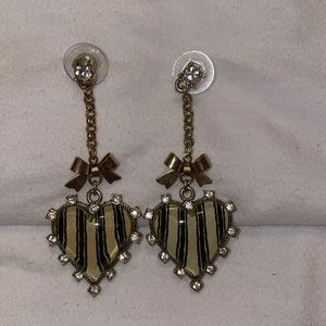 Betsey Johnson heart dangle earrings